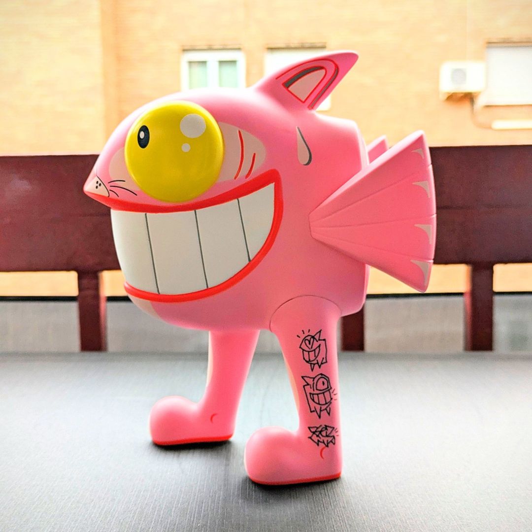 Pez - The Walking Fish (Pinky variant) (Art Toy)
