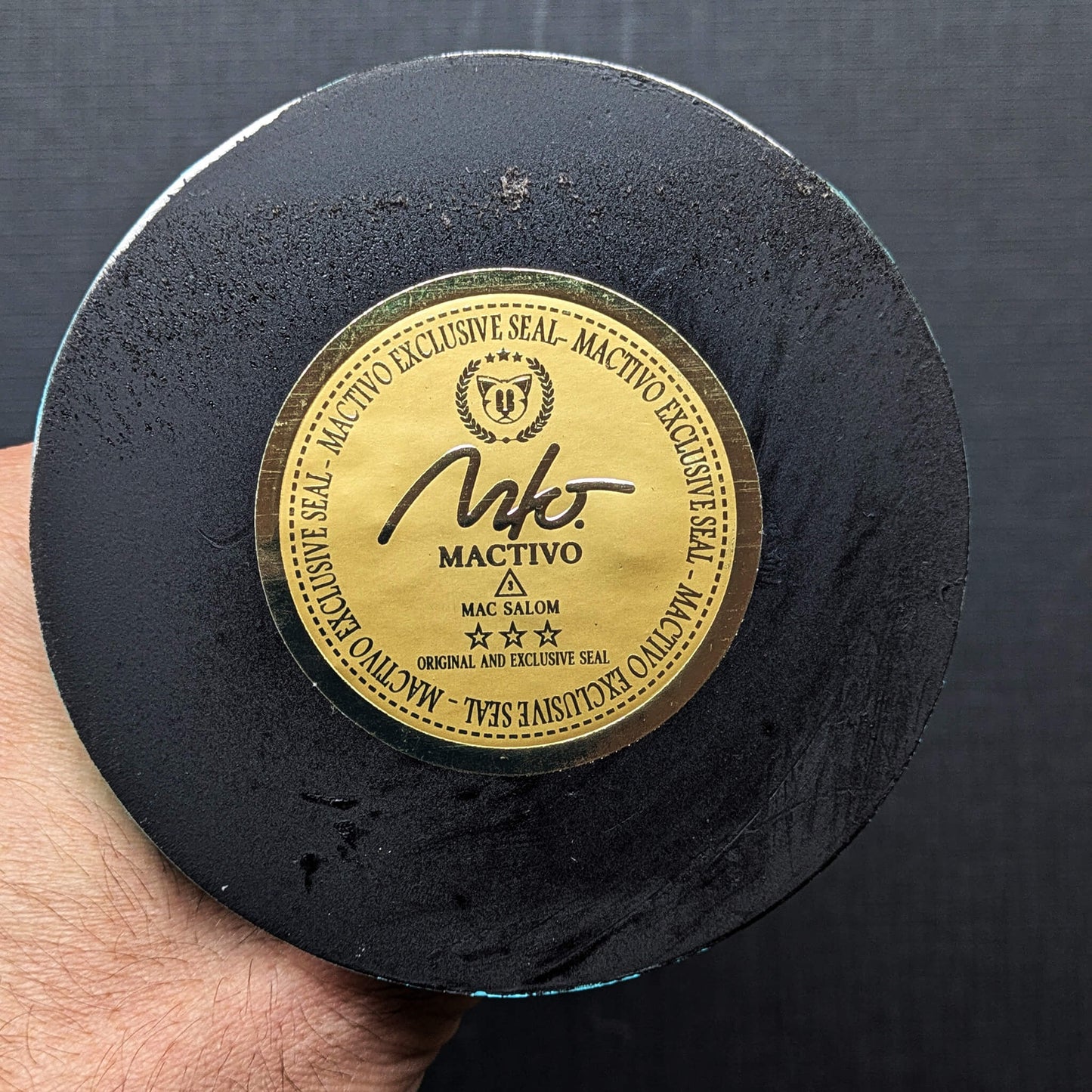 Mactivo - Yako pose A (Art Toy)