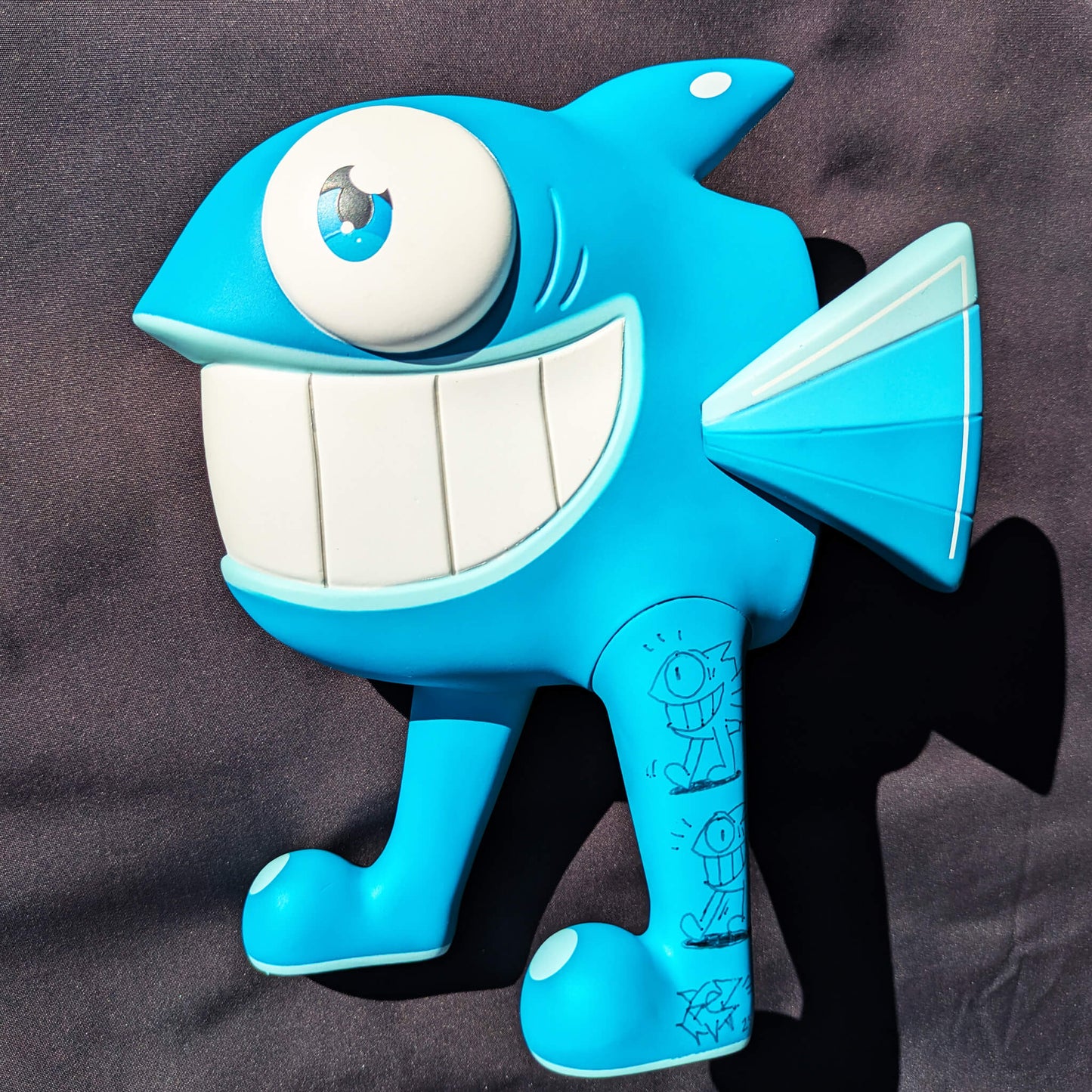 Pez - The Walking Fish (Classic Fish) (Original Hand-Finished Art Toy)