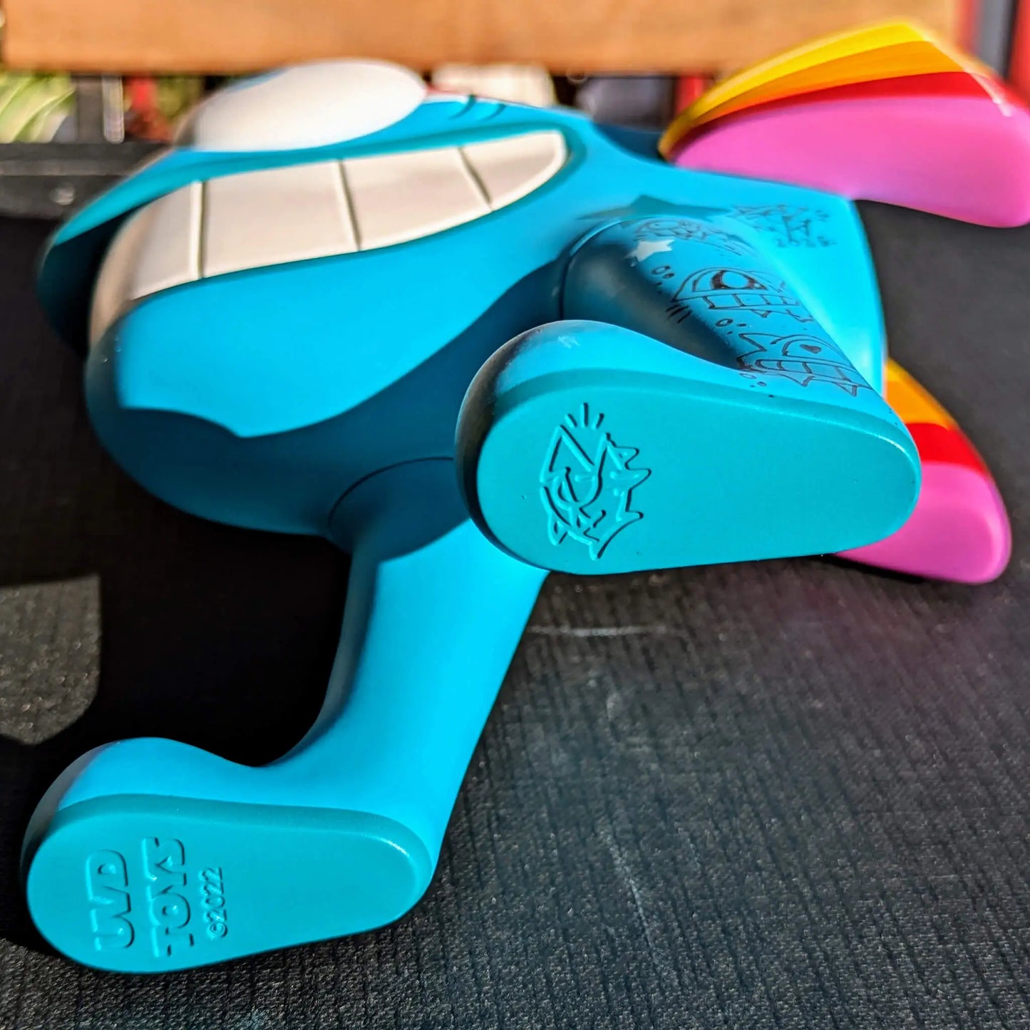 Art Toy "Walking Fish" (Tropical Edition) by Pez (feet view, produced by UVD Toys)