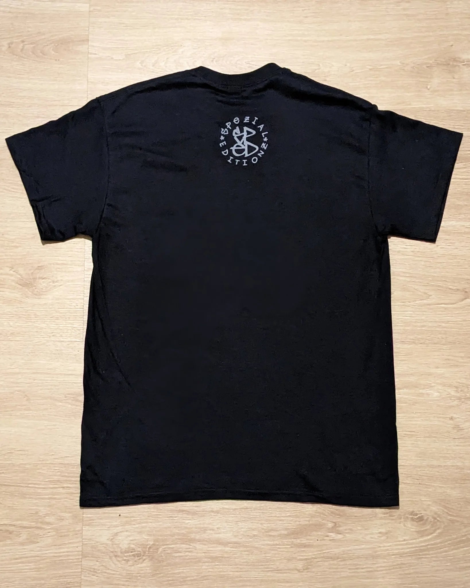 Pez t-shirt "Smiling since 1999"