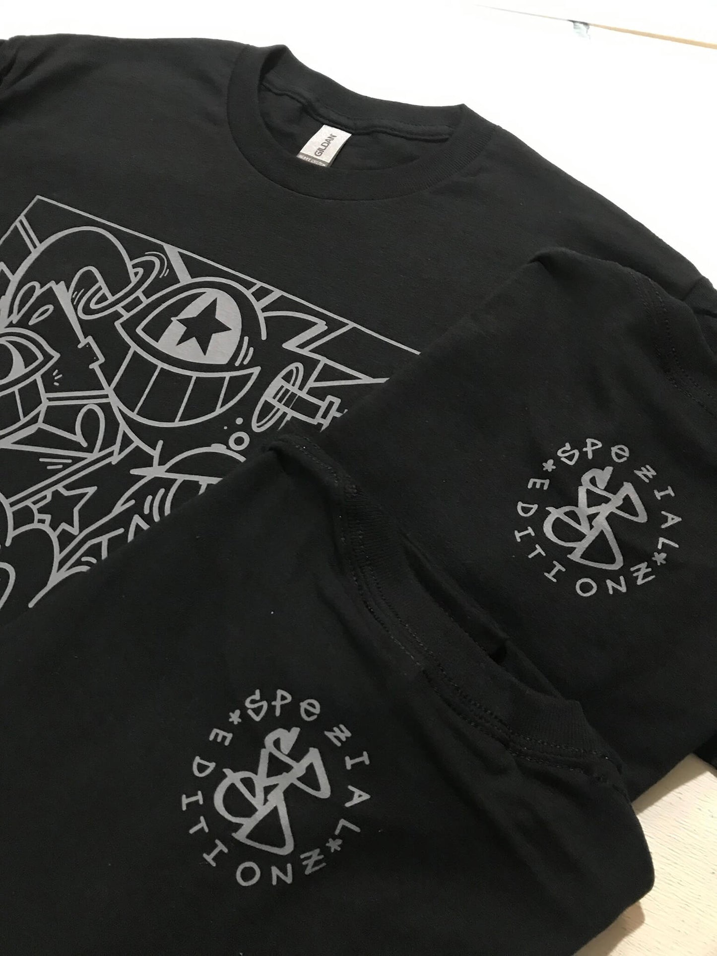 Pez t-shirt "Very Spezial days" back