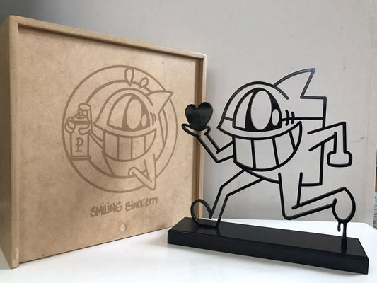 Pez - Running with love (Sculpture + Box)